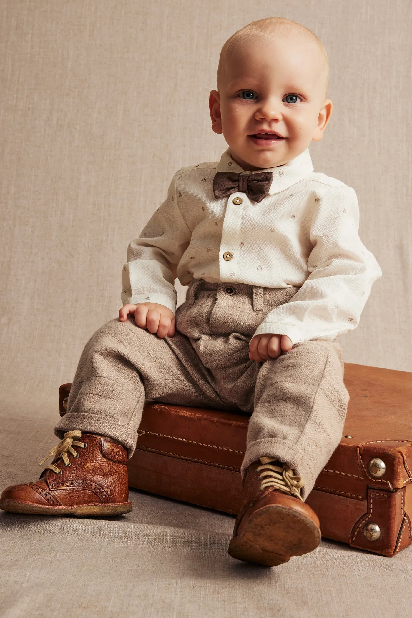 Baby brown/gold herringbone trousers