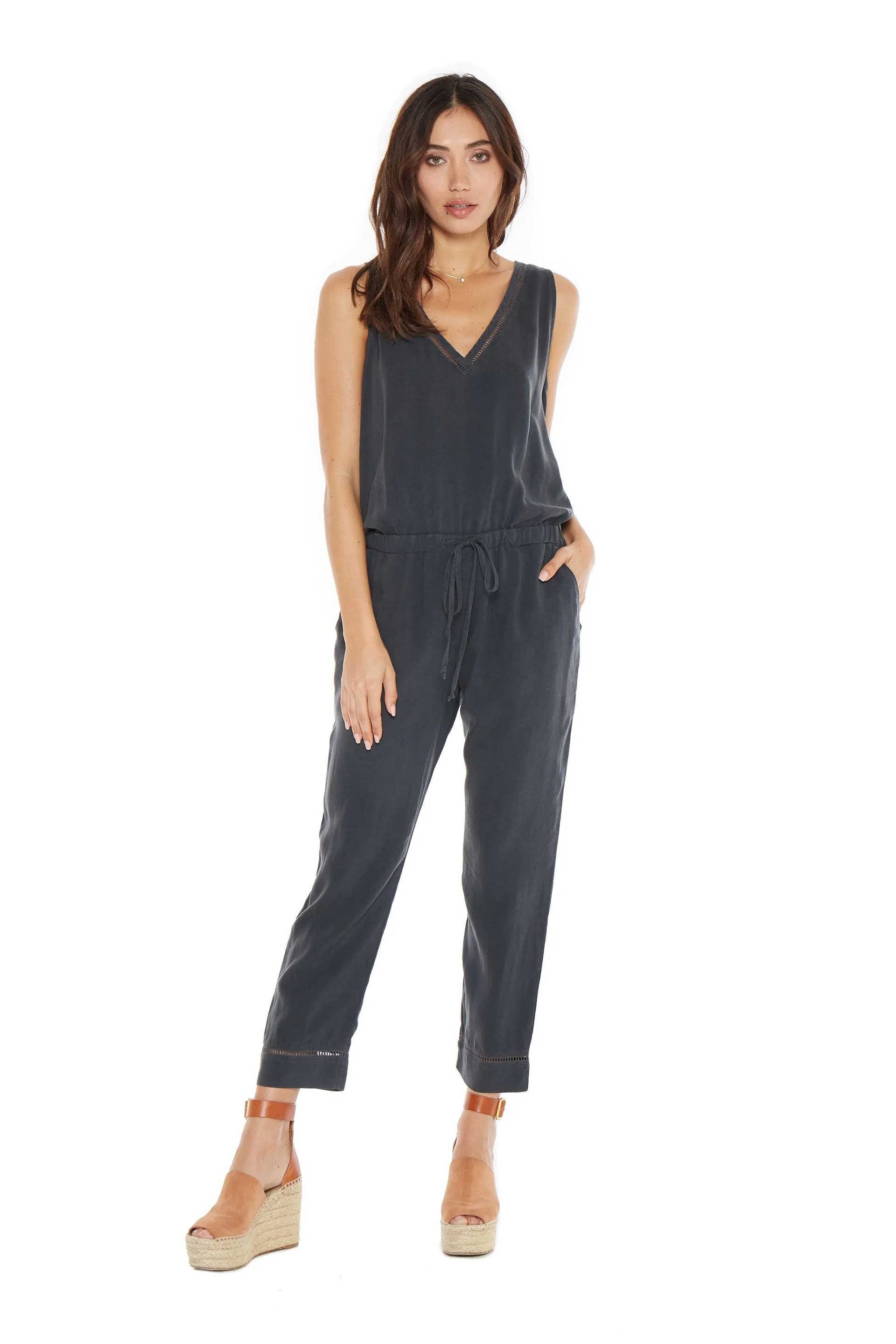 Bella Dahl - Trimmed Crossback Jumpsuit Smoke Pearl