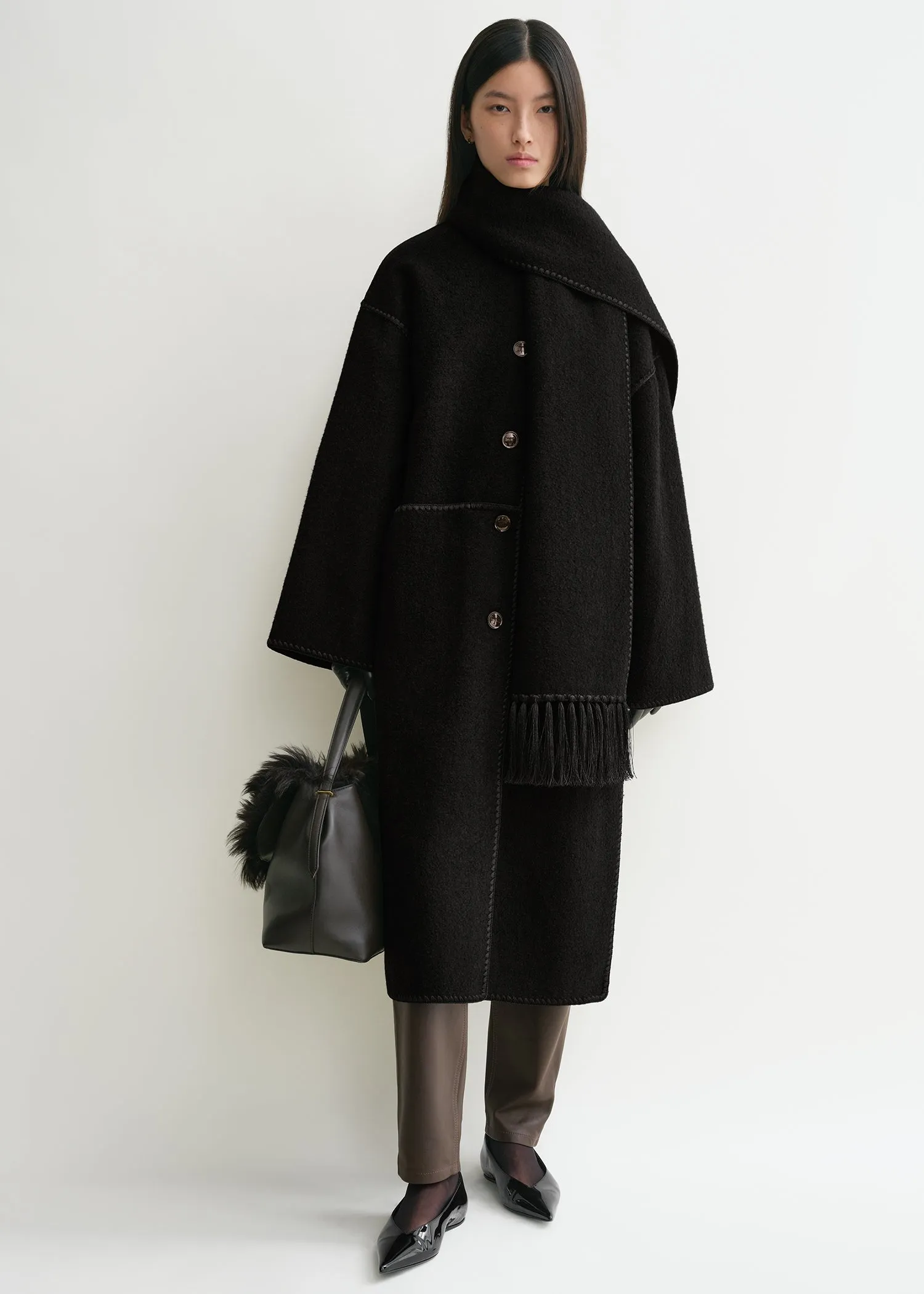 Embroidered scarf coat black