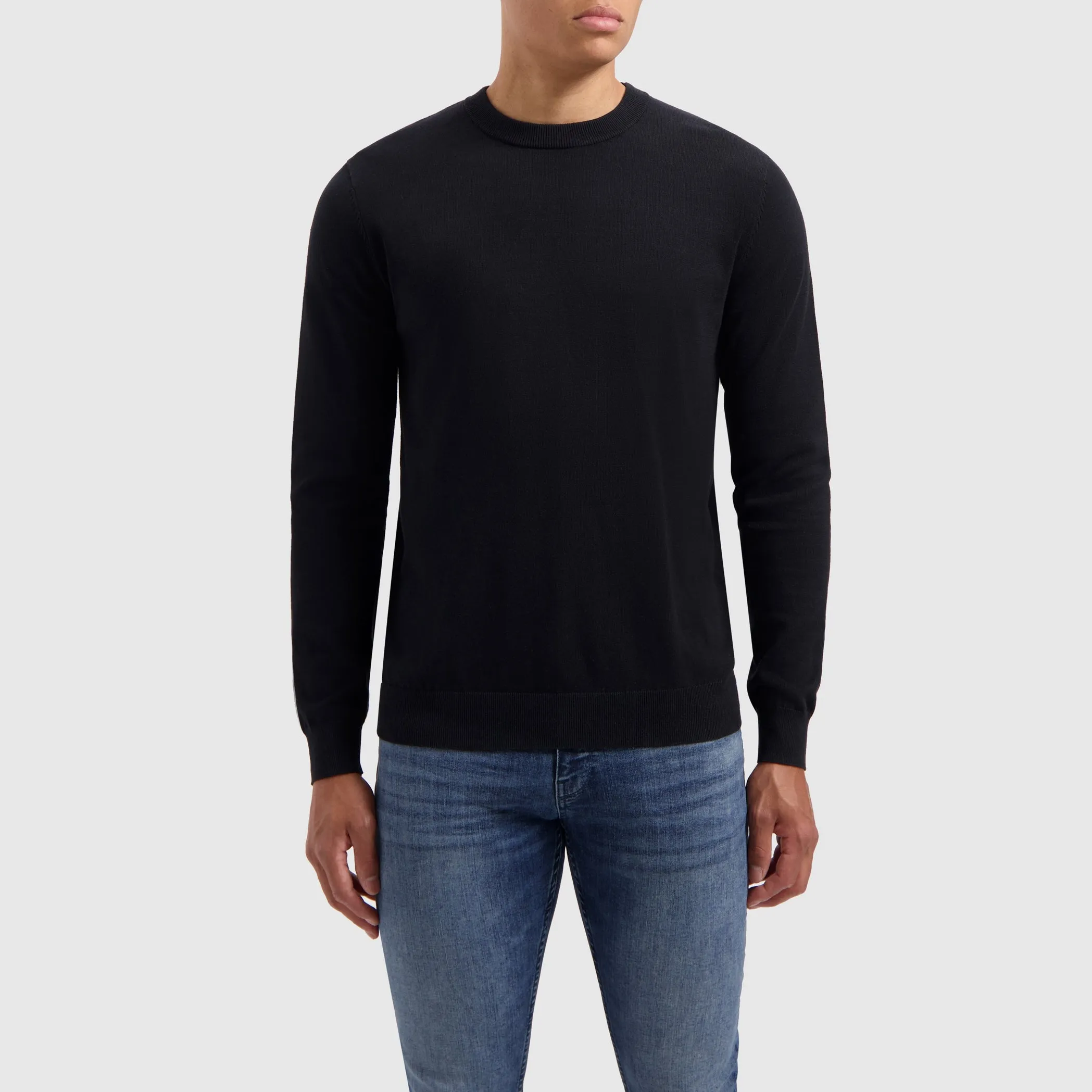 Essential Knitwear Crewneck Sweater | Black