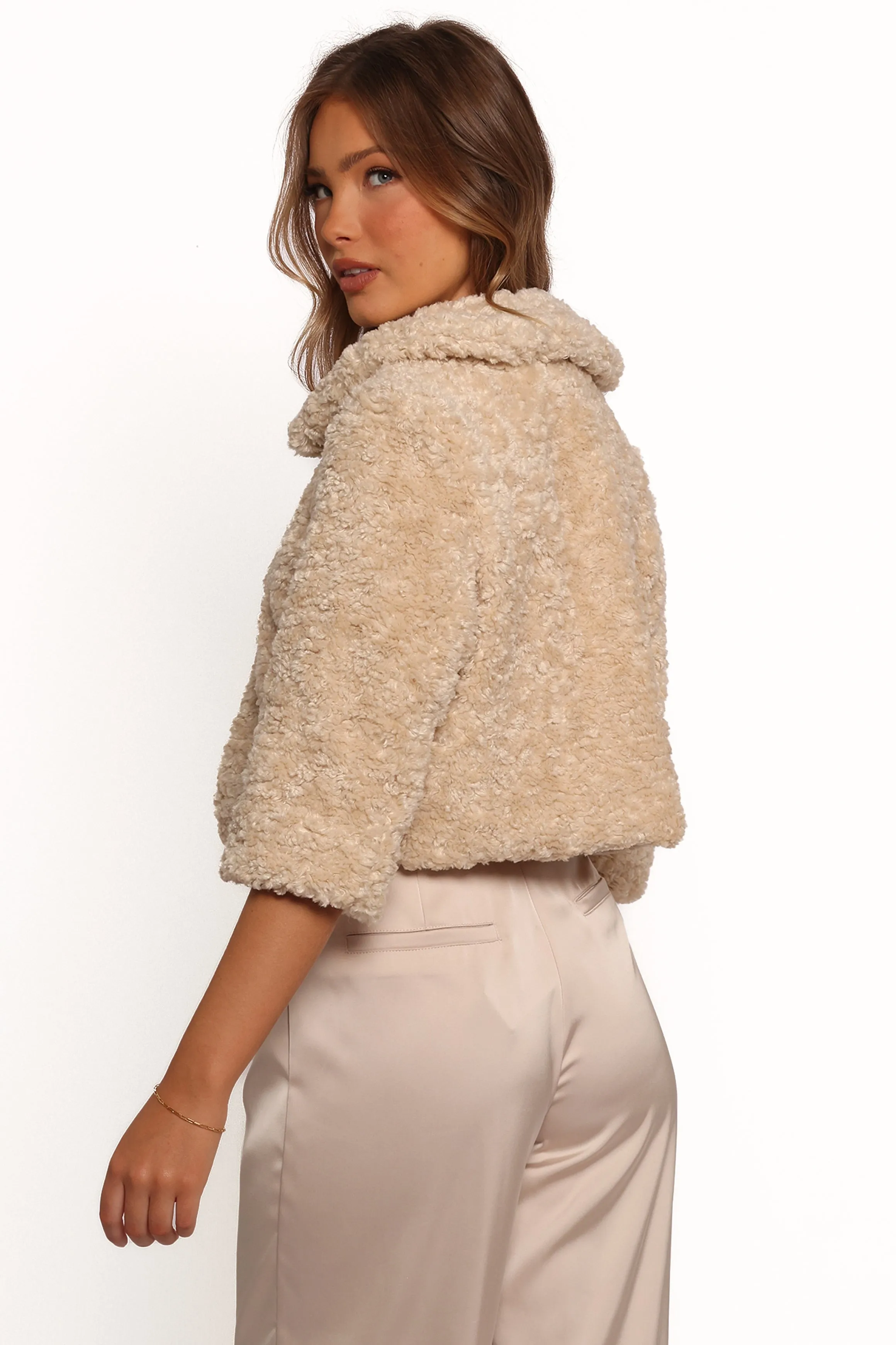 Lucie Faux Fur Crop Jacket - Cream