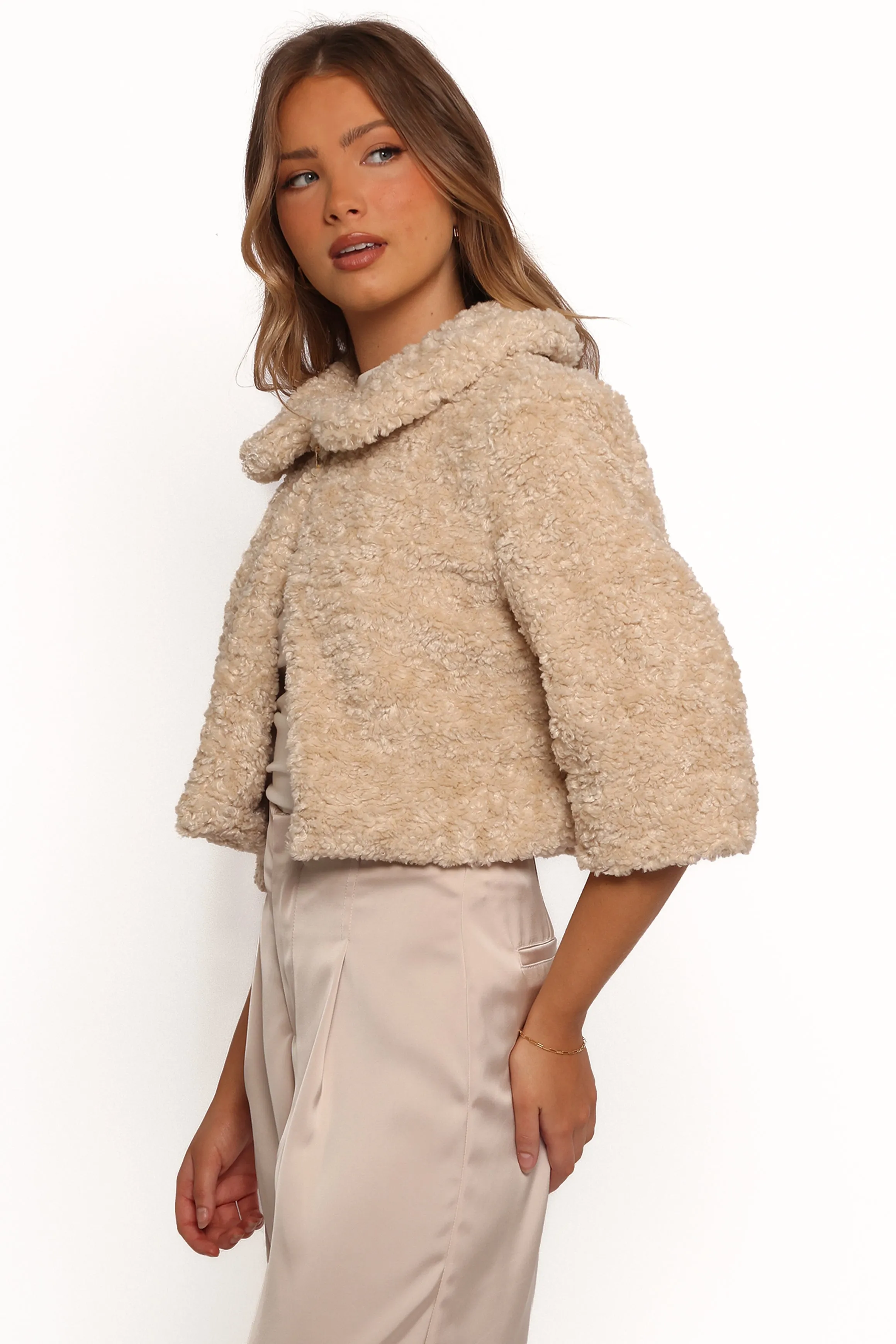 Lucie Faux Fur Crop Jacket - Cream