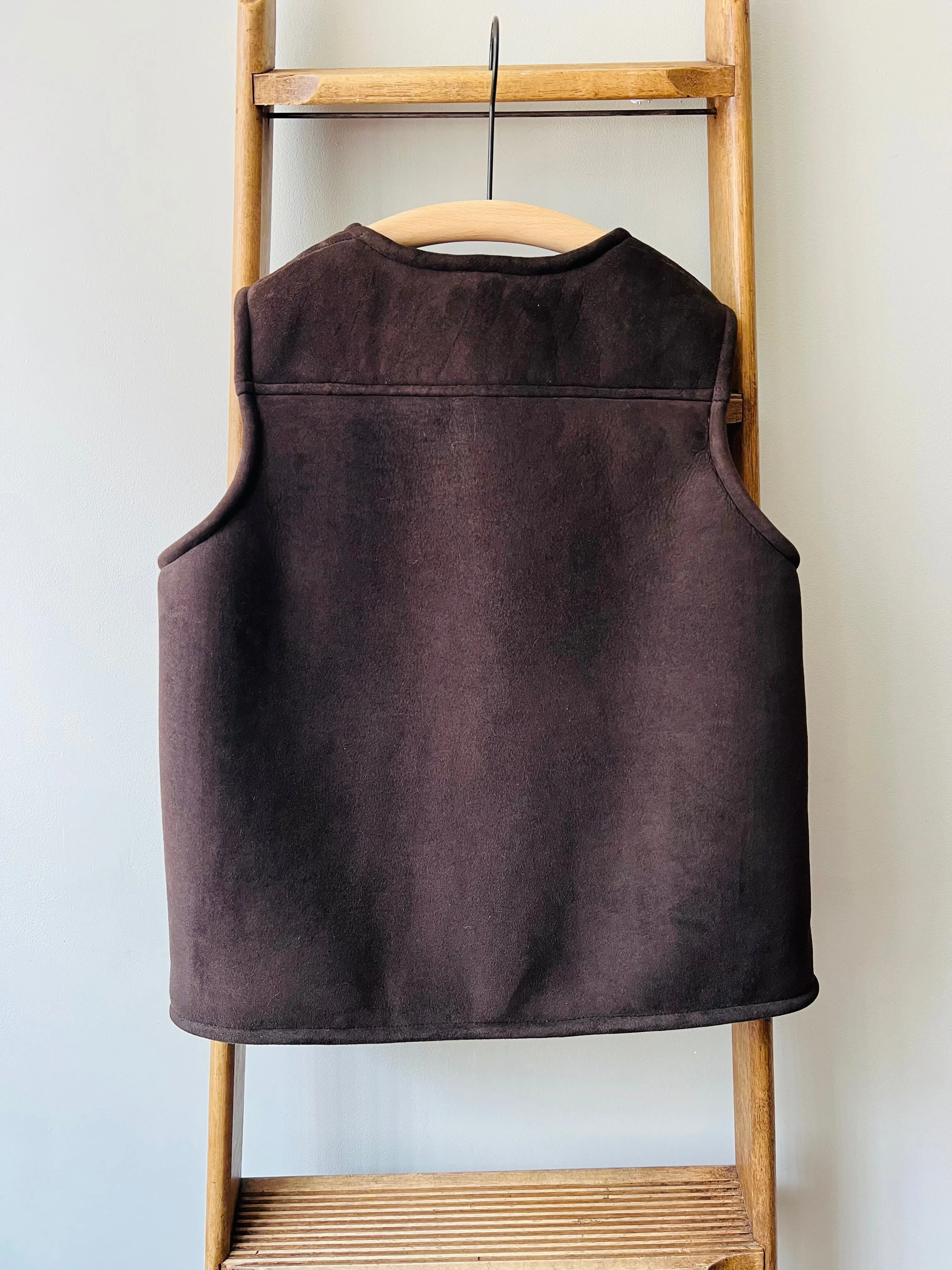 Sheepskin Gilet / Suede Brown