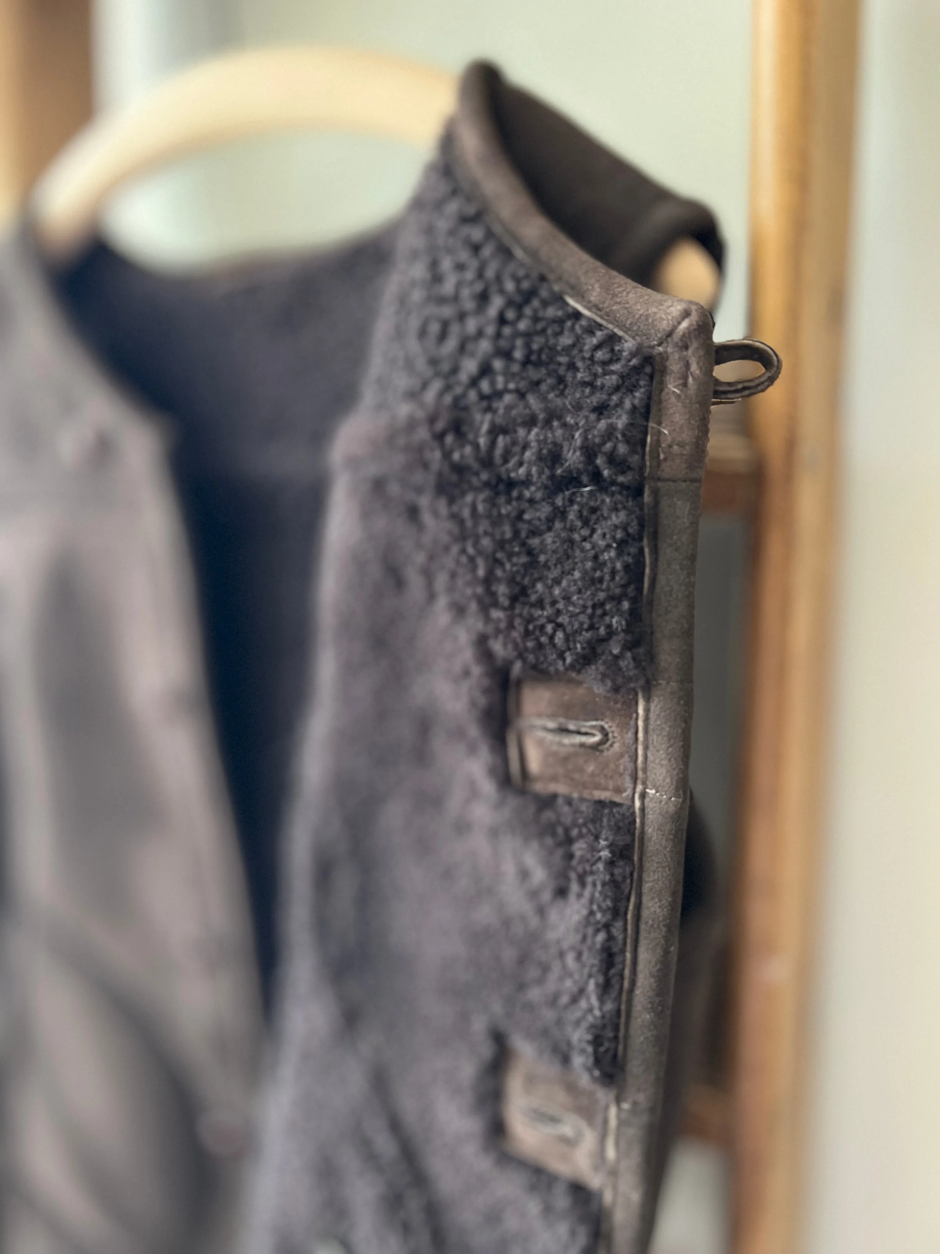 Sheepskin Gilet / Suede Brown