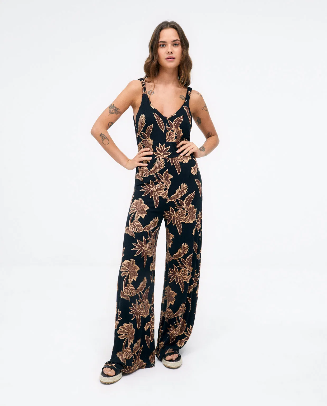 Surkana jumpsuit with straps black