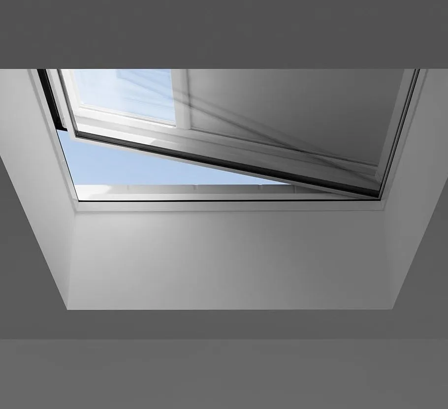 VELUX CVU 060060 1093 INTEGRA® SOLAR Curved Glass Rooflight Package 60 x 60 cm (Including CVU Triple Glazed Base & ISU Curved Glass Top Cover)